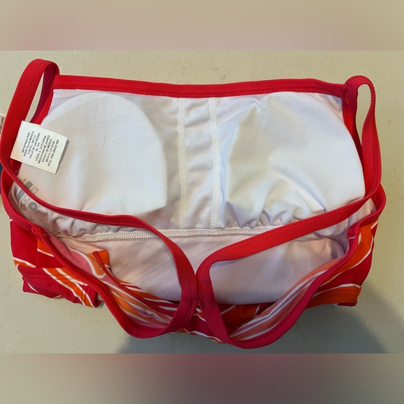 🆕Sz 8/Med RACERBACK NIKE Swimsuit Abstract Orange/White/Red—Removable Padding - Picture 14 of 16